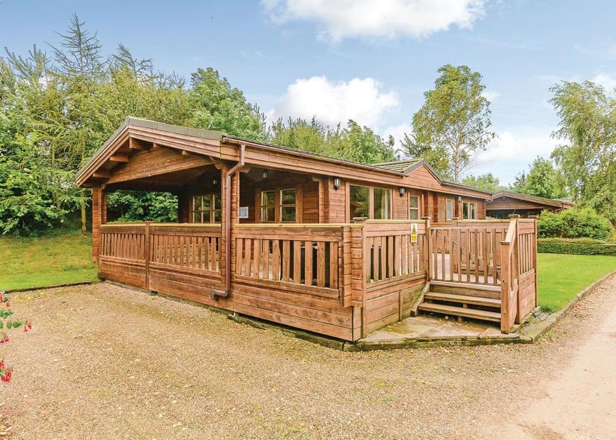 Отель Dacre Lakeside Park Brandesburton Экстерьер фото