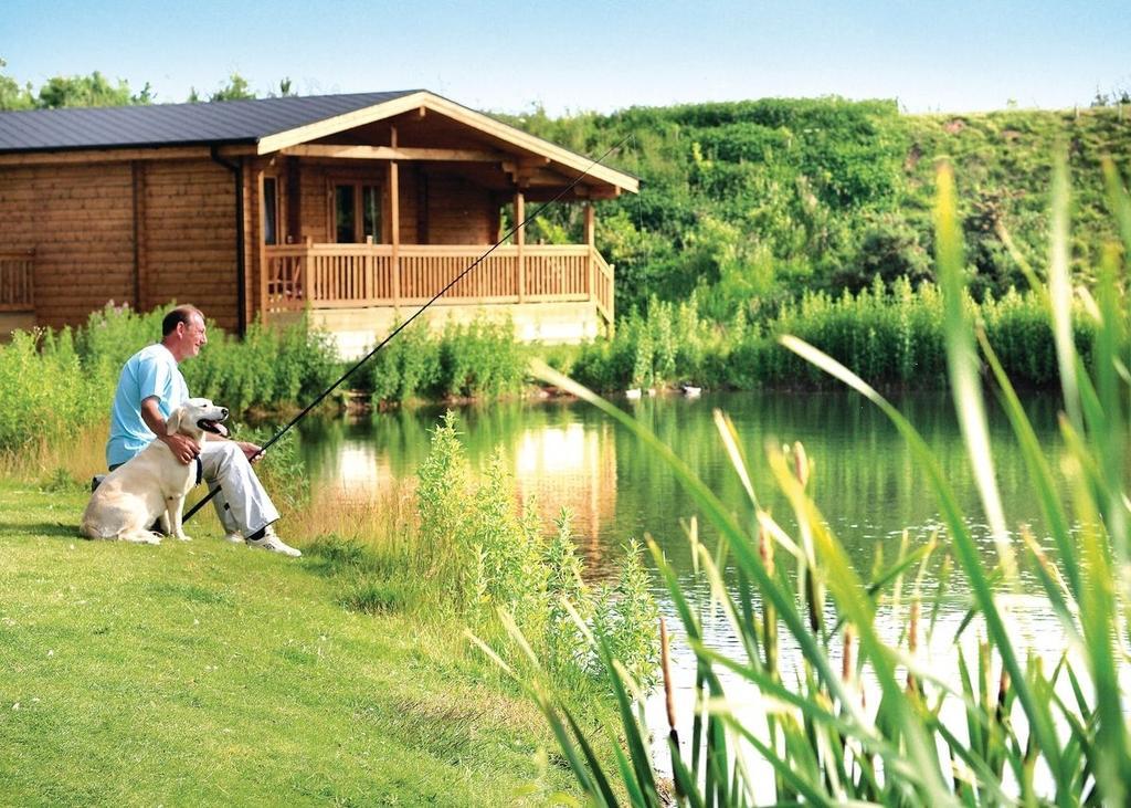 Отель Dacre Lakeside Park Brandesburton Экстерьер фото